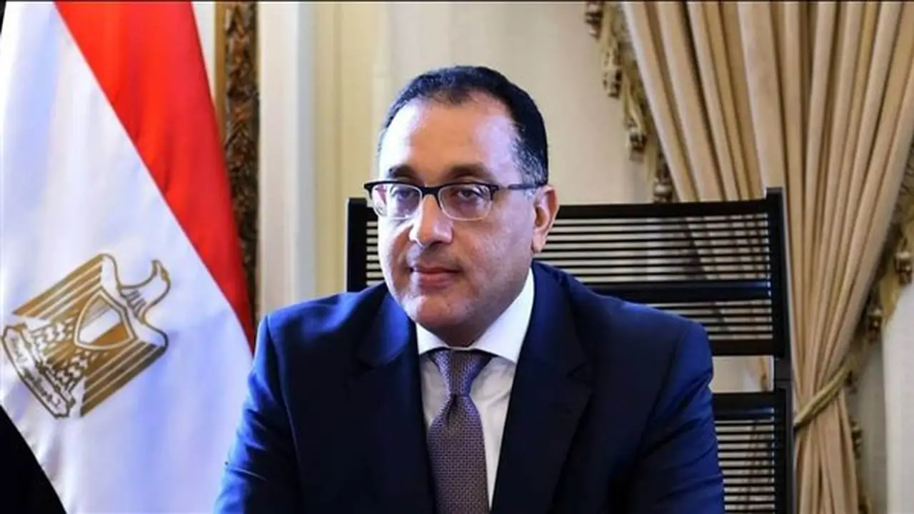 5 قرارات هامة لرئيس الوزراء تتضمن إسقاط الجنسية عن مصريين واستيلاء على أراضٍ