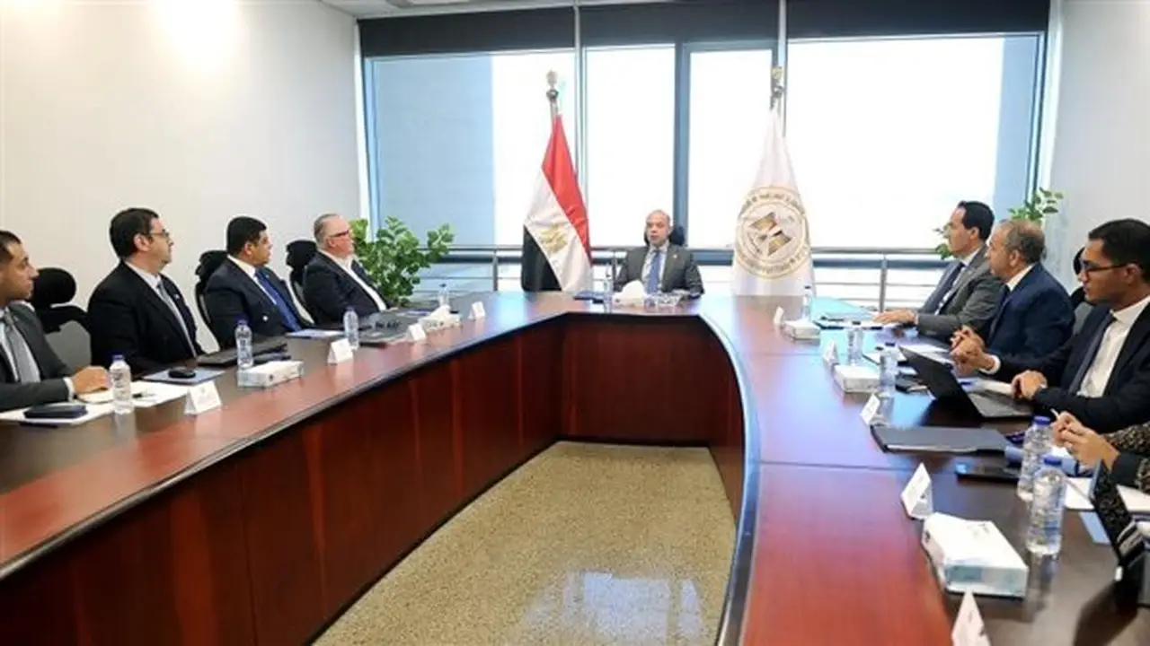 وزير الاستثمار يناقش تطورات مشروع برج فوربس الدولي بالعاصمة الإدارية