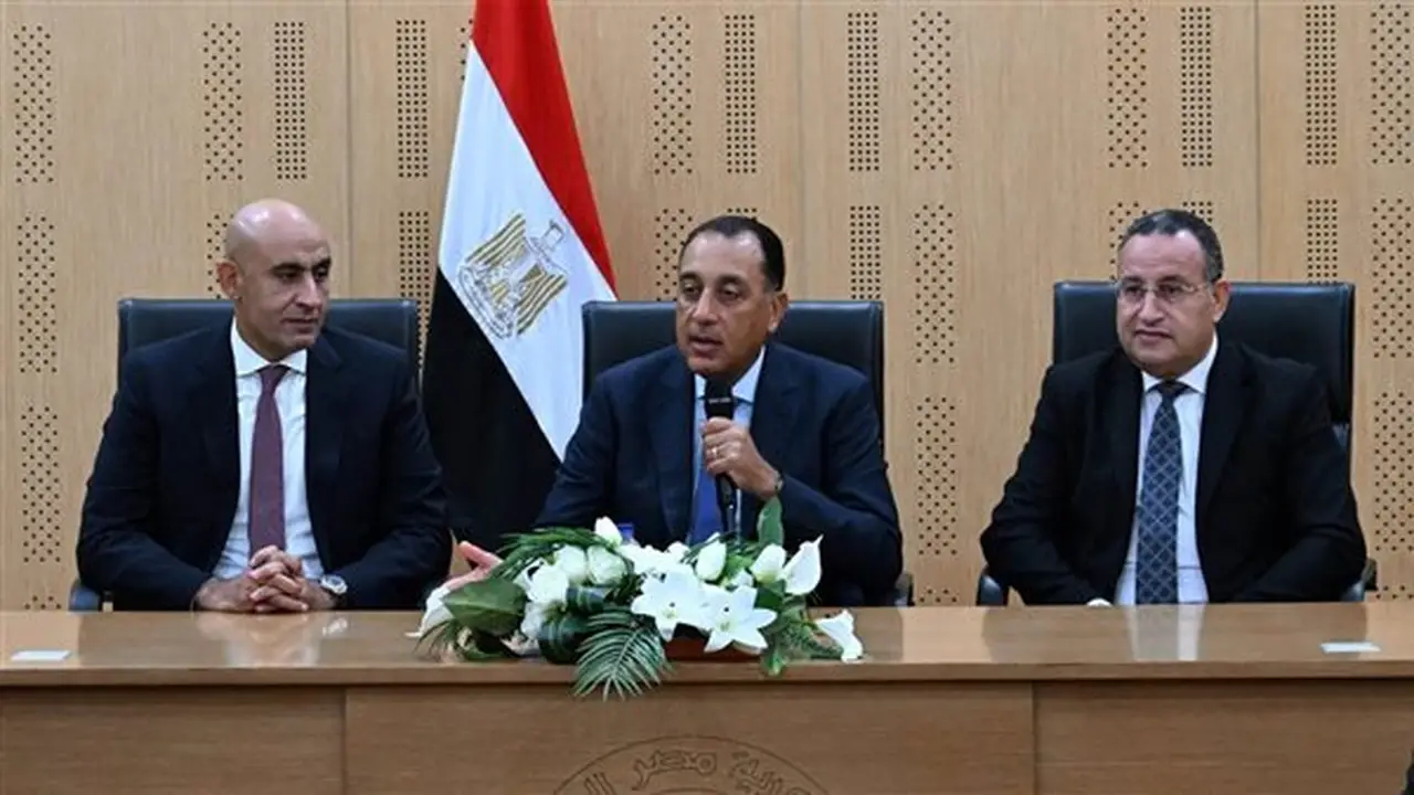 الحكومة تبحث استحداث اختبارات قبول تخصصية في الجامعات