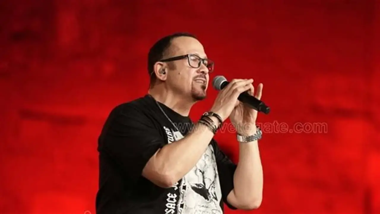 هشام عباس: مهرجان القلعة يمثل لي كل شيء وعلاقتي بشريف منير قوية