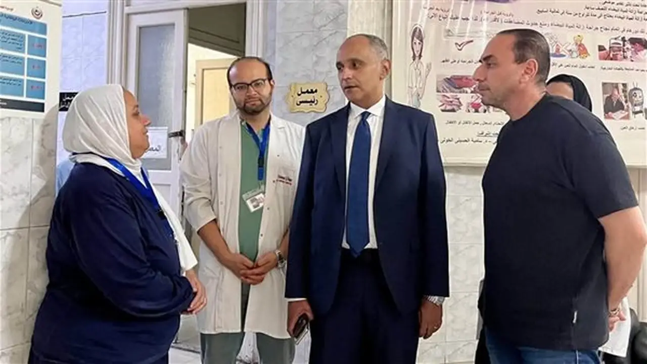 وكيل وزارة الصحة بالإسكندرية يتفقد مستشفى الرمد العام ويستعرض خدماتها التخصصية