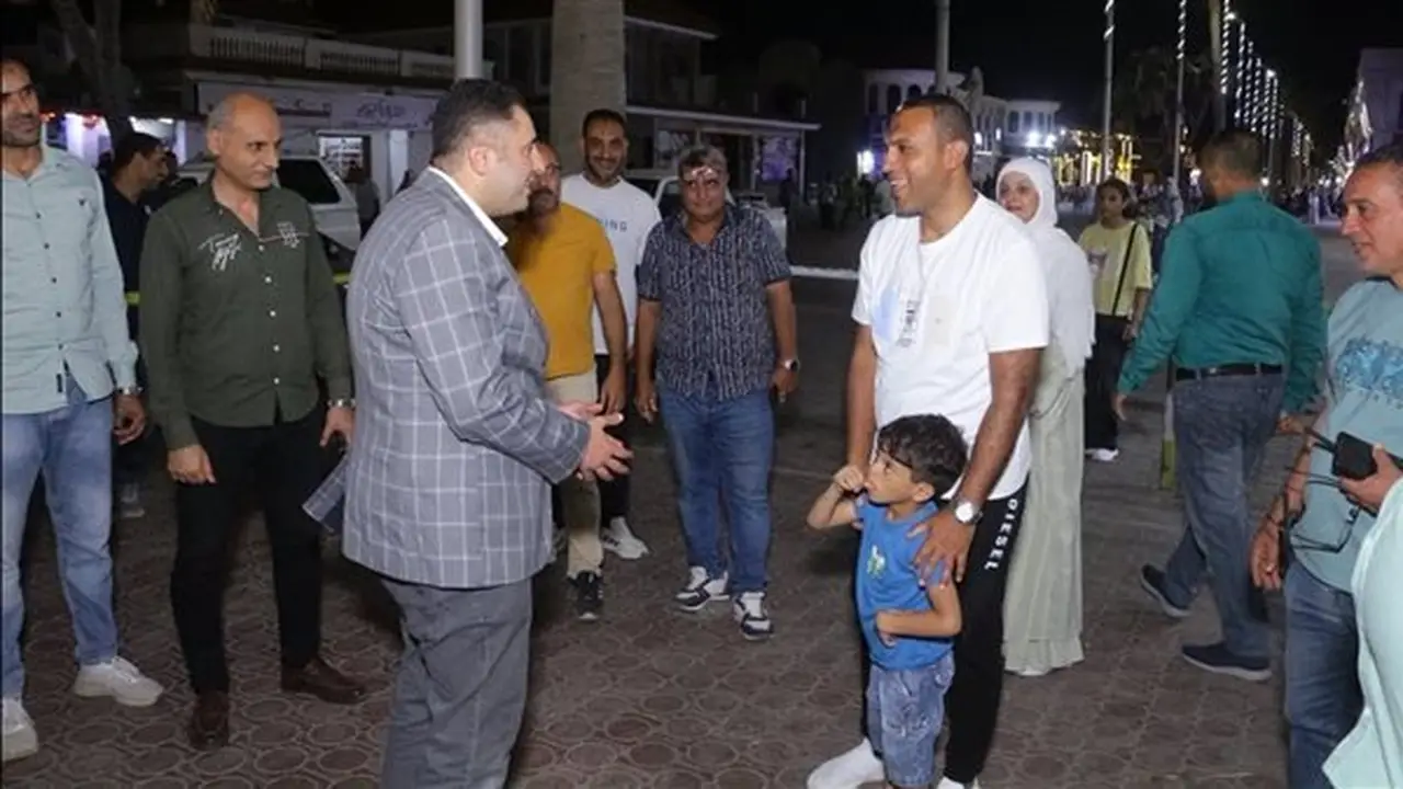 محافظ دمياط يتفقد رأس البر ويؤكد على إزالة الإشغالات وتحسين الخدمات