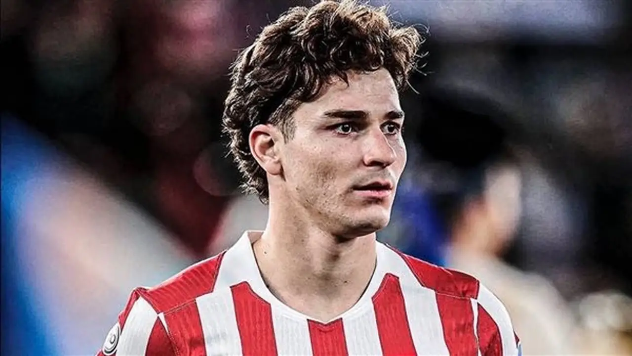 أتلتيكو مدريد يفتح باب الرحيل المشروط لجوليان ألفاريز ويصدم برشلونة