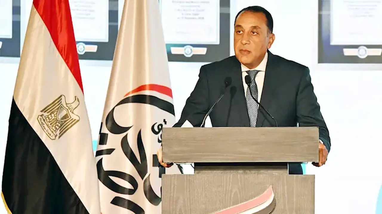 550 ألف قطعة ملابس وكرتونة غذاء.. مبادرات جديدة لصندوق تحيا مصر بمناسبة الذكرى الـ12 لتأسيسه