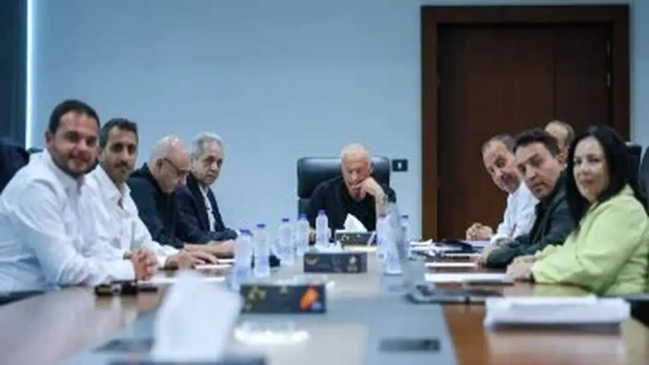 أبو ريدة يتراجع عن إعادة تشكيل فروع الاتحاد المصري لكرة القدم
