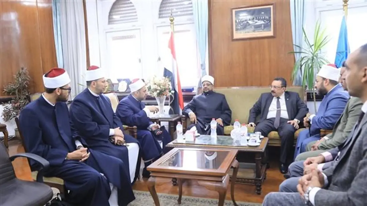 الأمين العام لمجمع البحوث الإسلامية: تعزيز التعاون مع المؤسسات التعليمية لمناقشة قضايا الشباب