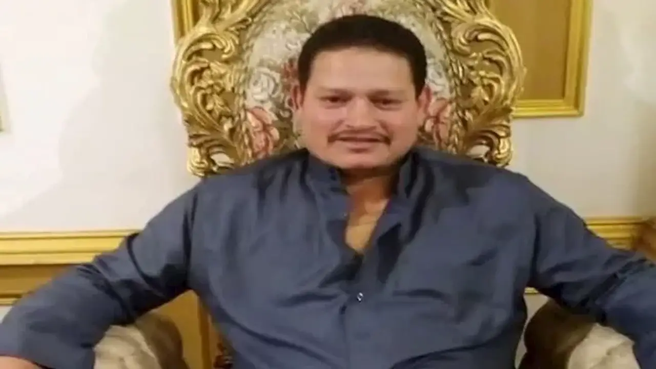 مصرع رئيس شبكة كهرباء في المنوفية إثر سقوطه من سلم أثناء الصيانة