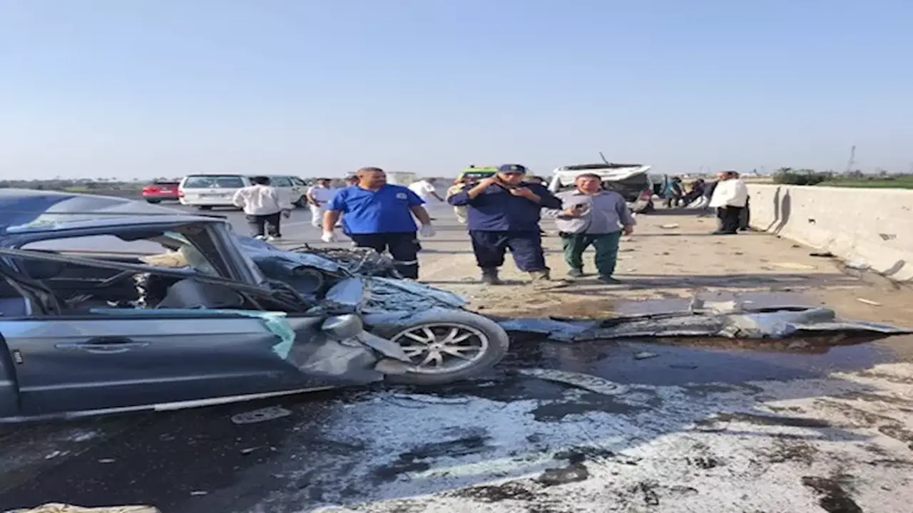 إصابة 9 موظفين في وزارة الطيران المدني بحادث تصادم على طريق بنها الحر
