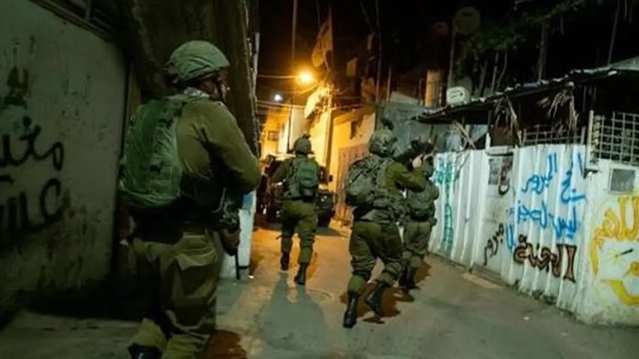 إصابة فلسطينيين جراء هجوم للمستوطنين واقتحامات إسرائيلية في الضفة الغربية