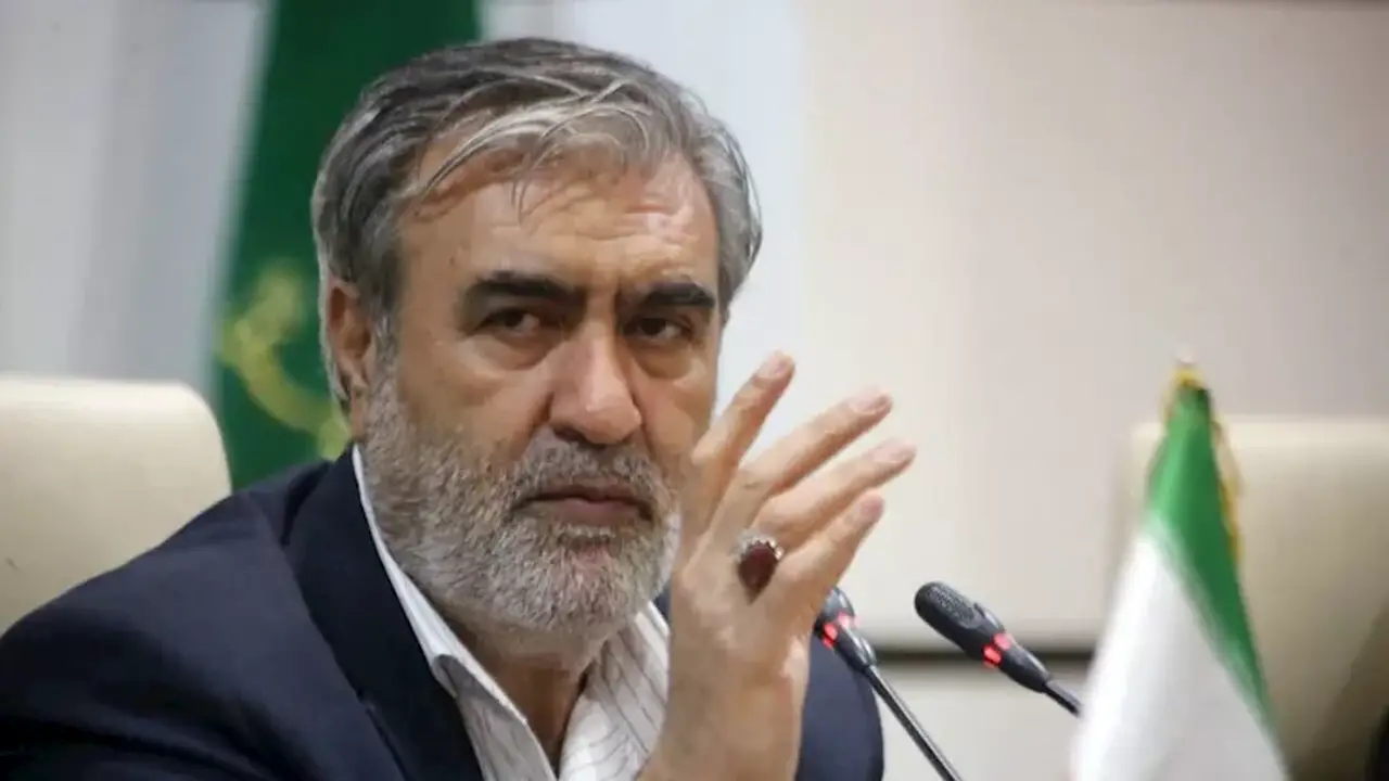 إيران تحذر ترامب: اهتم بأمنك الشخصي بدلاً من تهديداتك بشأن هرمز