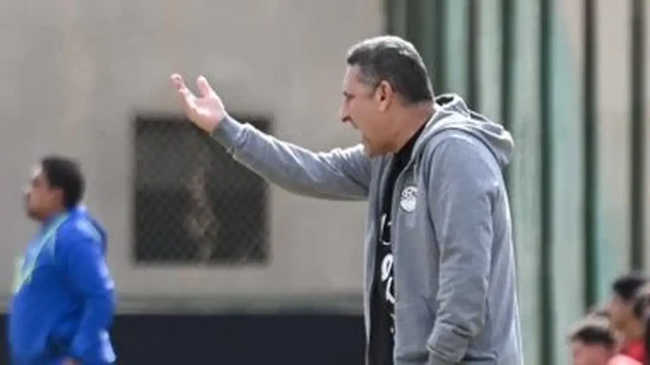 اتحاد الكرة يحدد بديل حسين عبد اللطيف لمنتخب الناشئين في الاجتماع المقبل