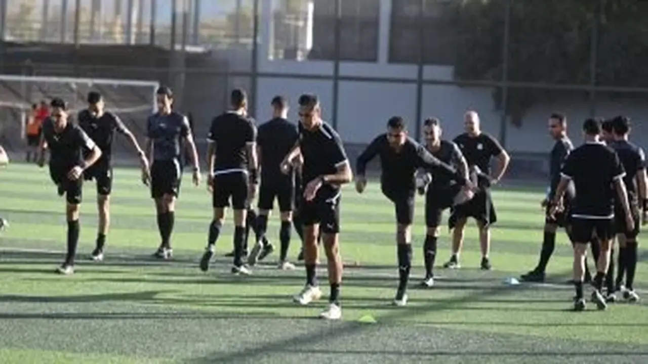 اتحاد الكرة يفتح تحقيقًا مع 3 حكام بسبب مشادة مع المعد البدني