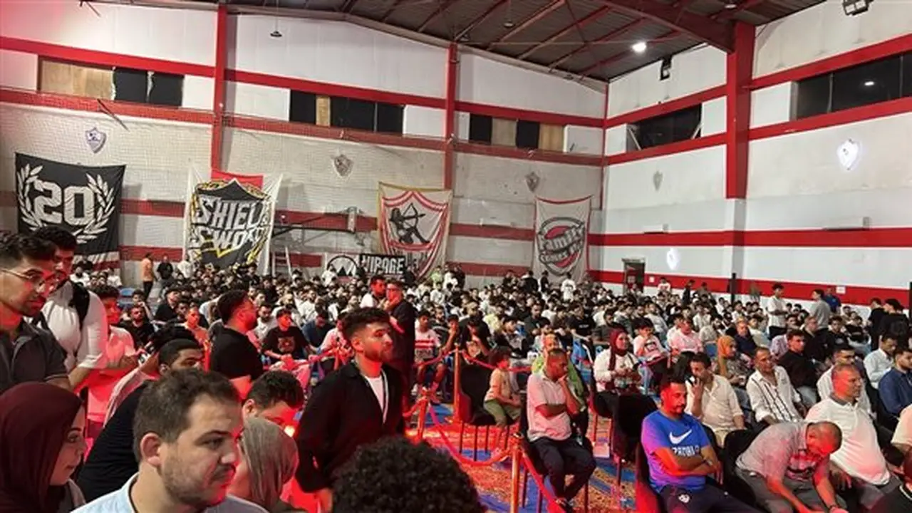 احتفالية كبرى في الزمالك بمناسبة استعادة لقب الدوري بحضور نجوم النادي (فيديو)