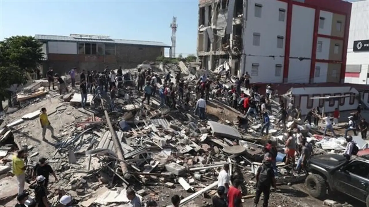 حصيلة ضحايا زلزال كولومبيا ترتفع إلى 241 قتيلا