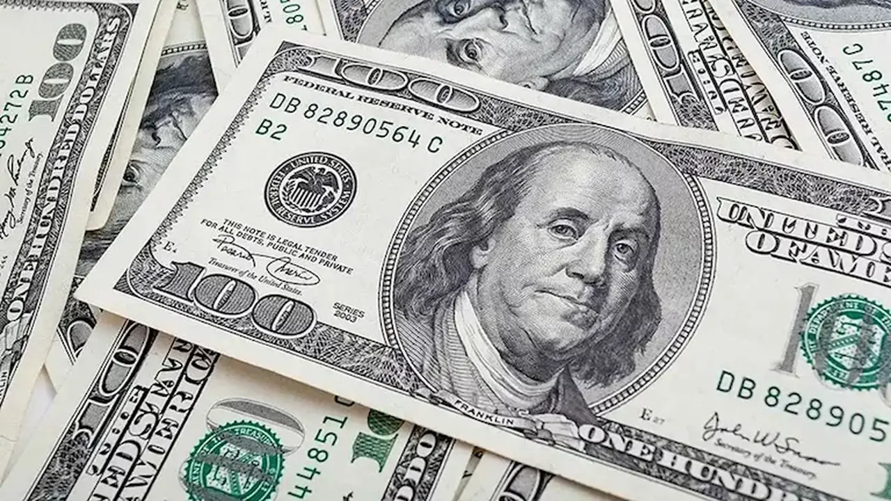 ارتفاع سعر الدولار مقابل الجنيه في 10 بنوك بنهاية تعاملات الخميس