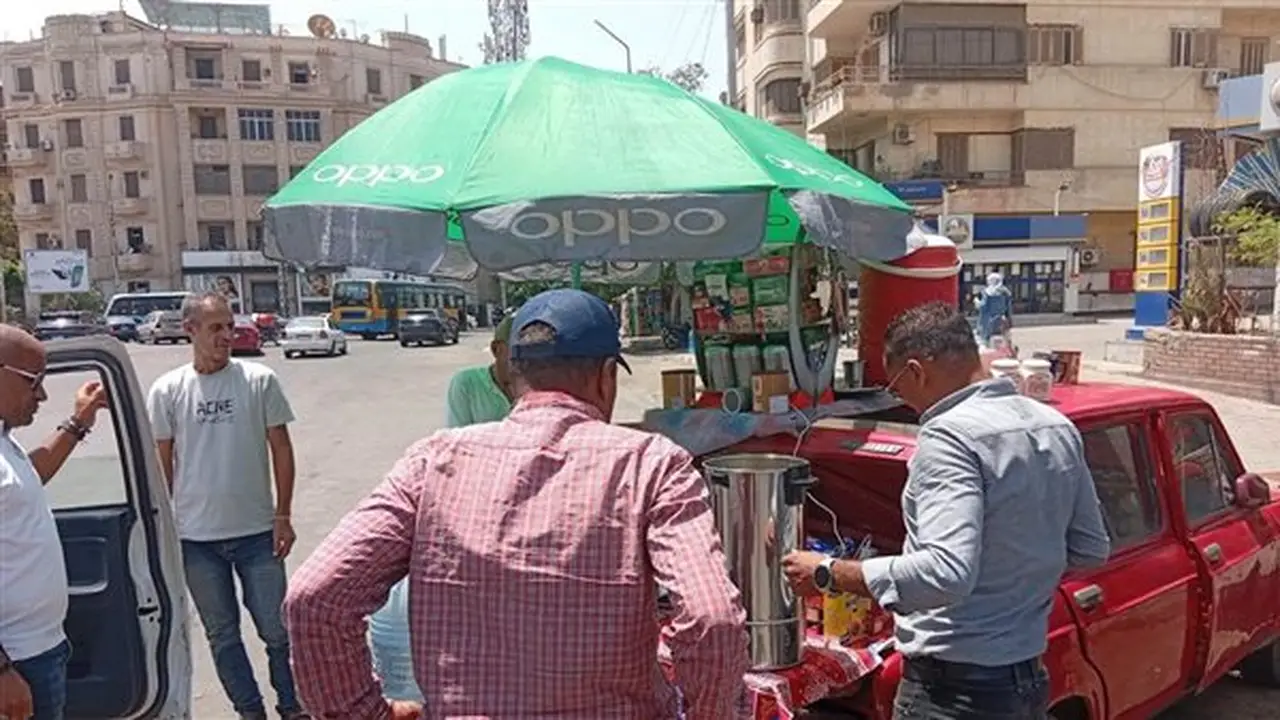 حملات مكثفة لإزالة الإشغالات في شوارع مصر الجديدة استجابة لشكاوى المواطنين