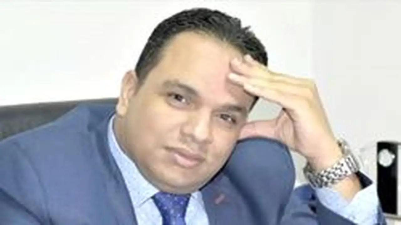 الاستقالة: خطوة نحو احترام الذات أم هروب من المسؤولية؟