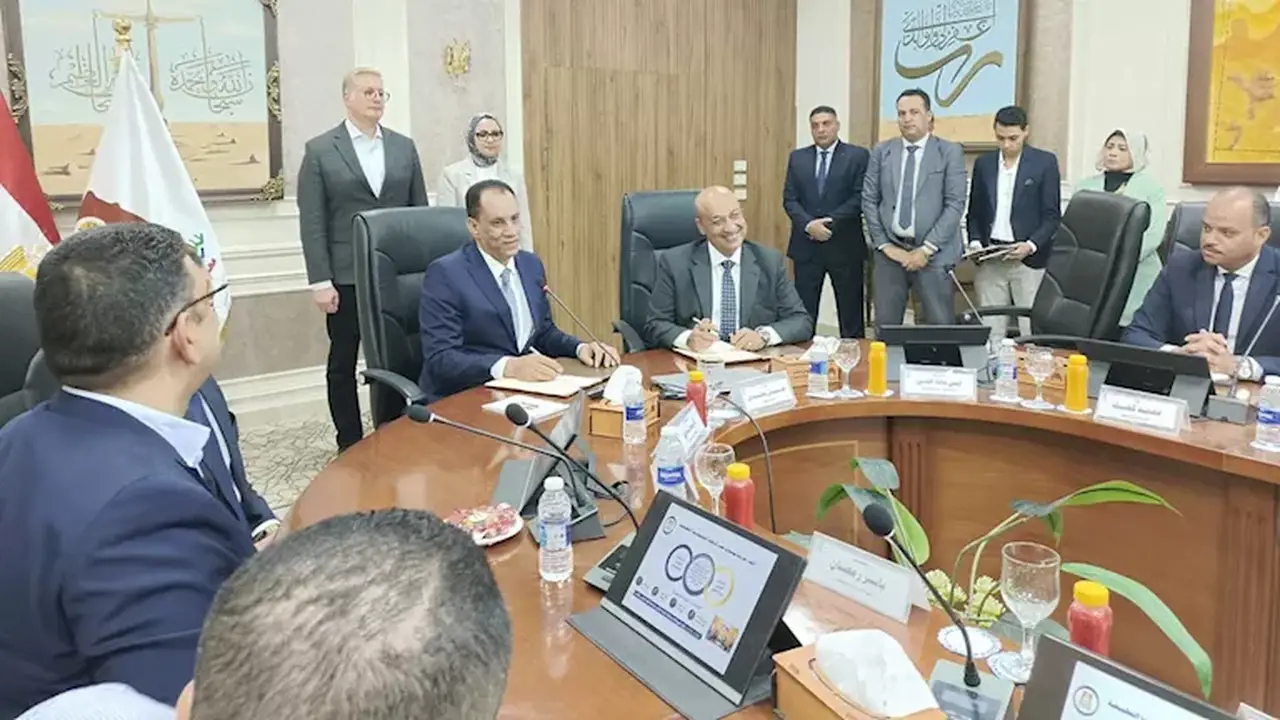 إطلاق أول مدرسة تعدين تطبيقية في الوادي الجديد بالتعاون بين وزارة البترول والتعليم