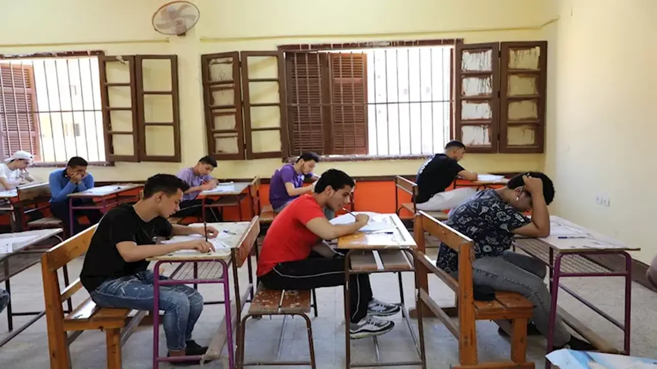 التعليم تعلن مواعيد امتحانات البكالوريا ورسوم المحاولات الاختيارية