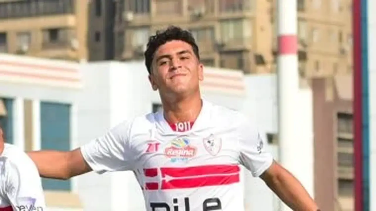 الزمالك يجدد عقد نجمه الصاعد معاذ محمد لمدة 3 سنوات