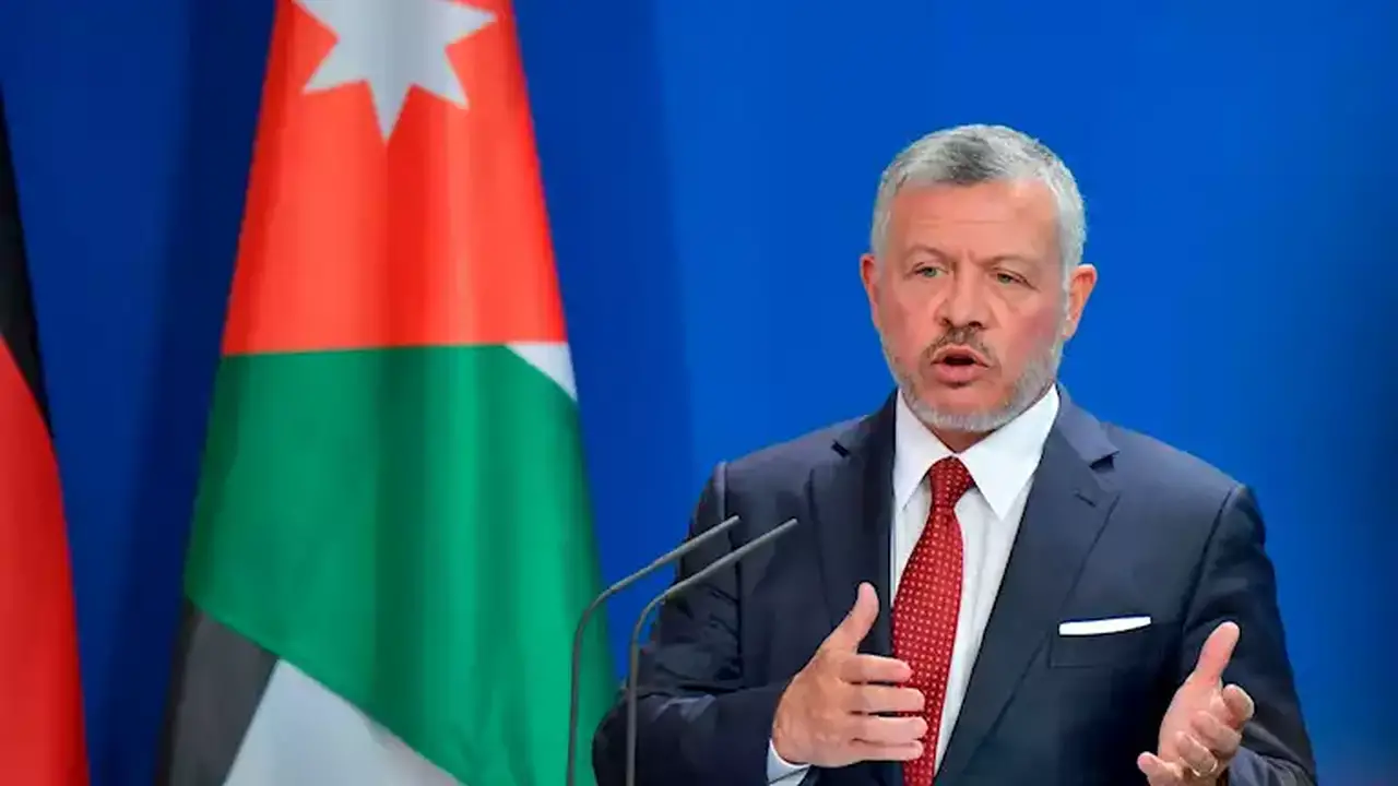 الملك عبدالله الثاني يؤكد التصدي لأي اعتداء على أجواء المملكة