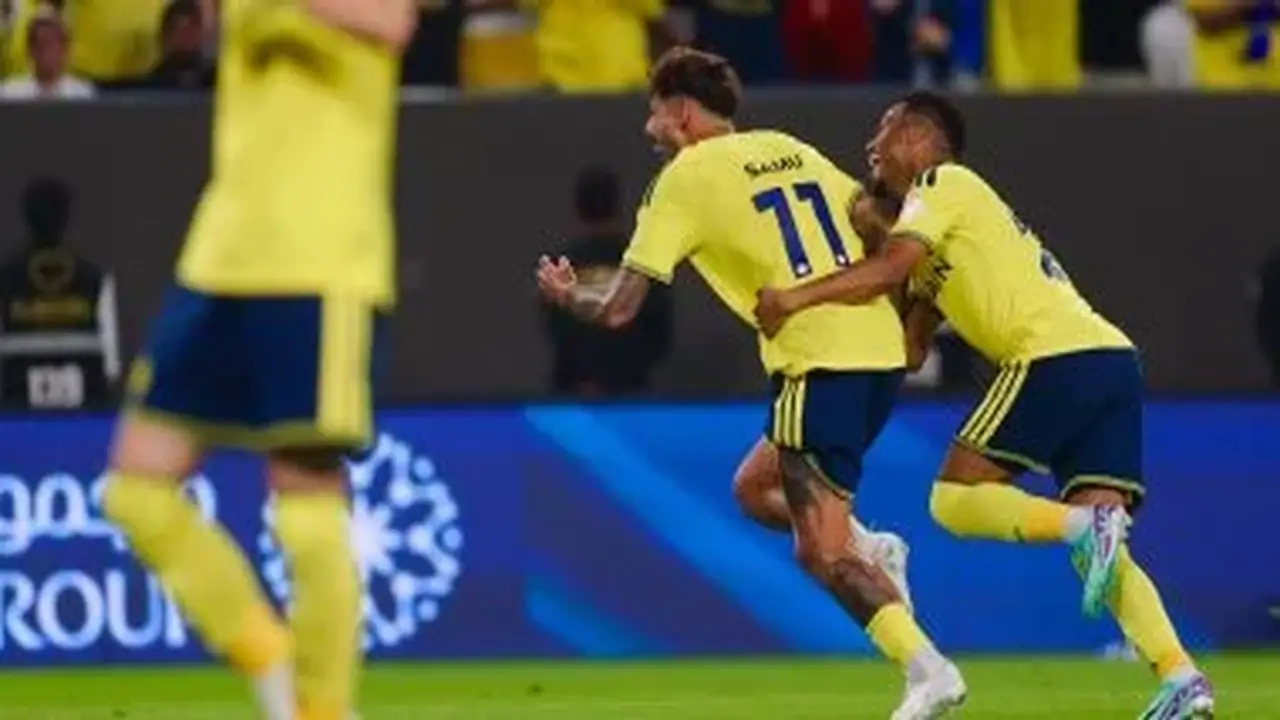 النصر يحقق فوزًا كبيرًا على الفتح بثلاثية في افتتاح الدوري السعودي غياب رونالدو