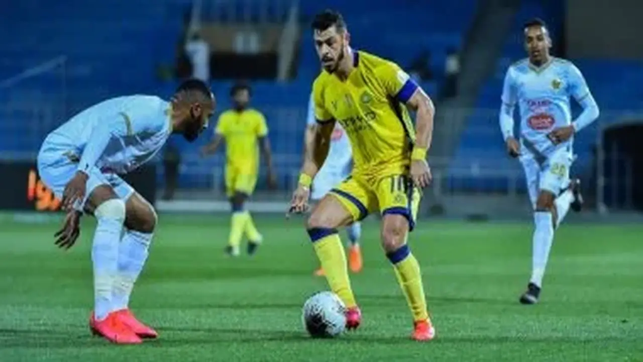 النصر يواجه الفتح بغياب 3 لاعبين في المباراة الافتتاحية