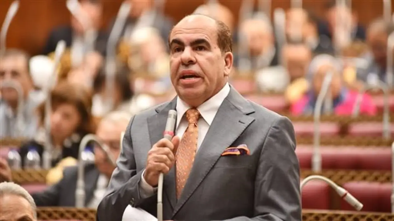 الهضيبي يطالب بكشف معايير تكليف خريجي طب الأسنان والعلاج الطبيعي ومصير غير المكلفين