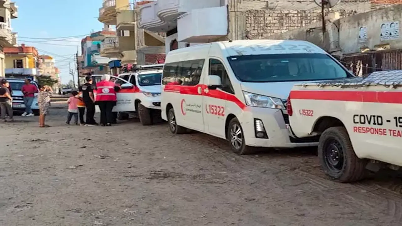 الهلال الأحمر يكشف عن خطة شاملة لدعم أسر ضحايا حادث الدواويس – فيديو وصور