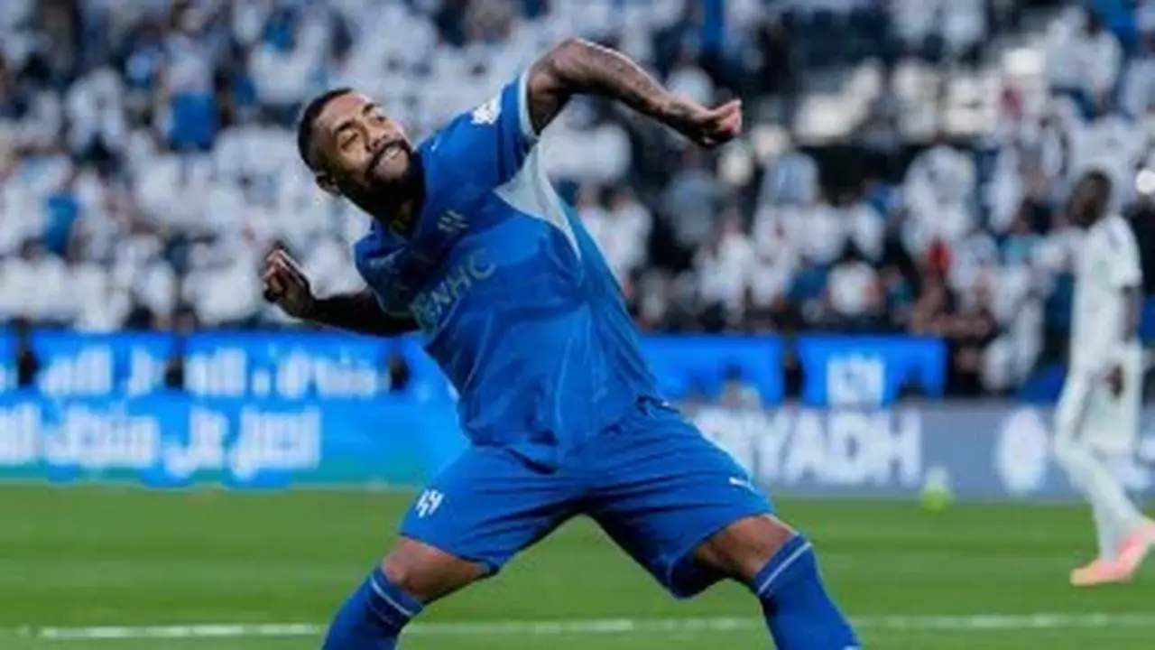 الهلال يتقدم بثلاثية نظيفة على الفيصلي في الشوط الأول