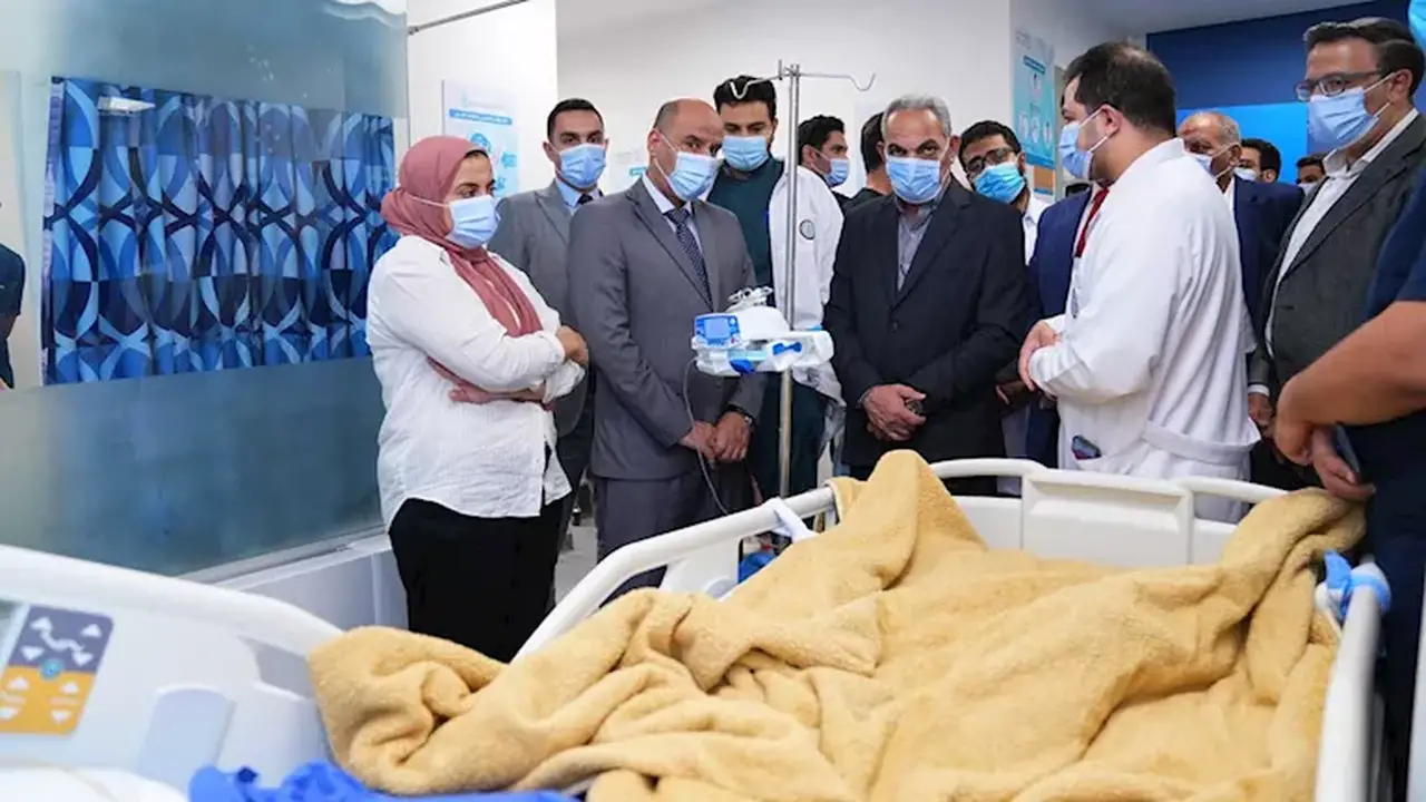 بتكليف من مدبولي.. وزير العمل يتفقد مصابي حادث الدواويس بالإسماعيلية