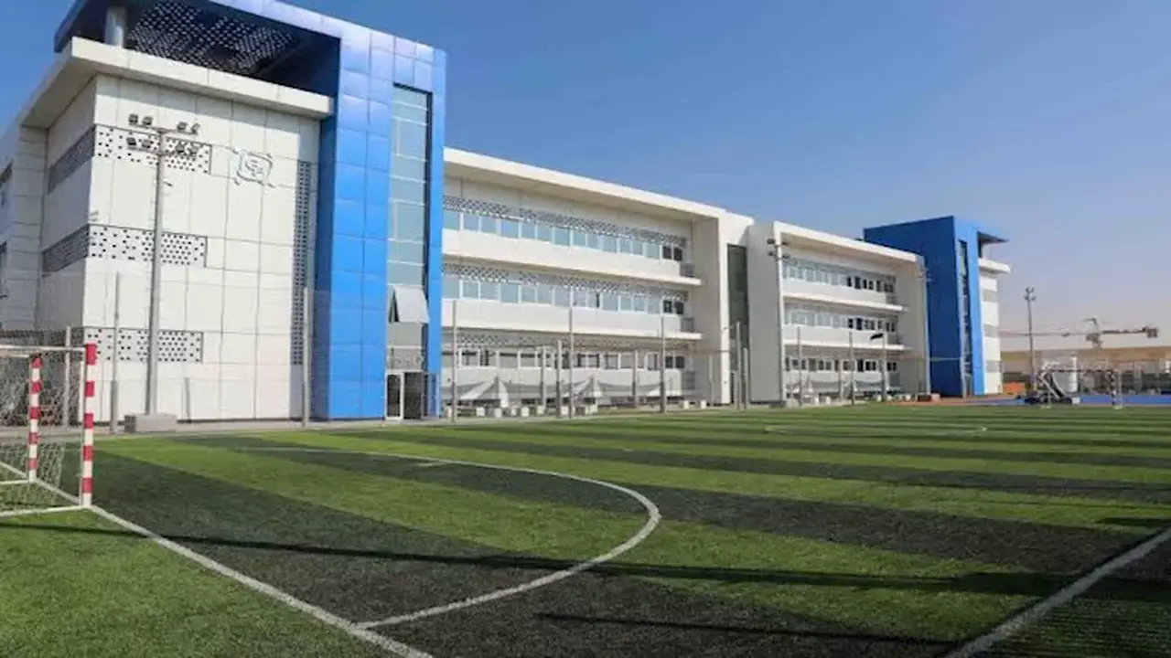 مدرسة Global Paradigm تفسخ تعاقدها مع شركة التمويل بعد أزمة قروض أولياء الأمور