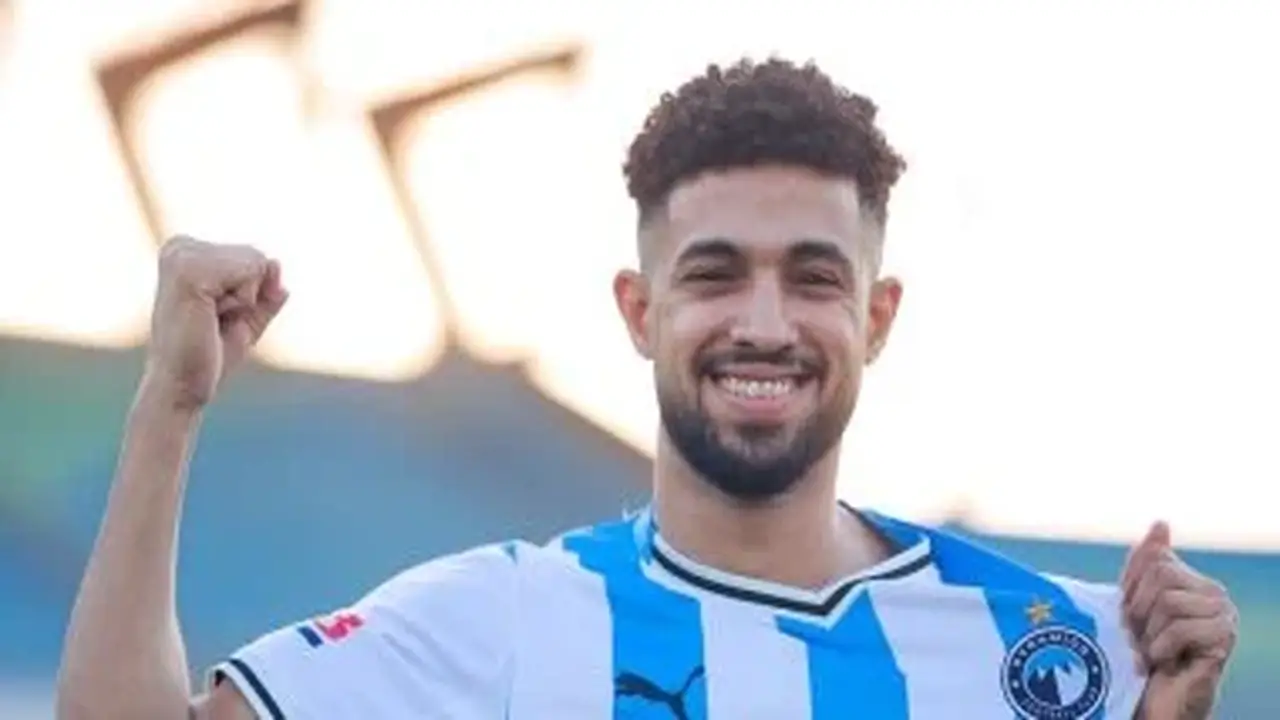 بيراميدز يتعاقد رسمياً مع خالد عوض ظهير أيمن الطلائع