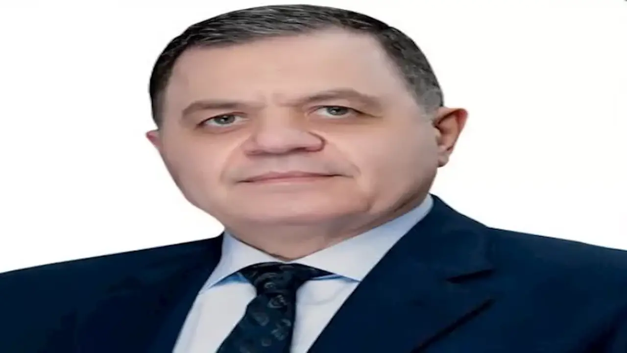 الداخلية تستعيد الجنسية المصرية لـ21 فردًا بينهم أطفال وسيدات (تفاصيل)