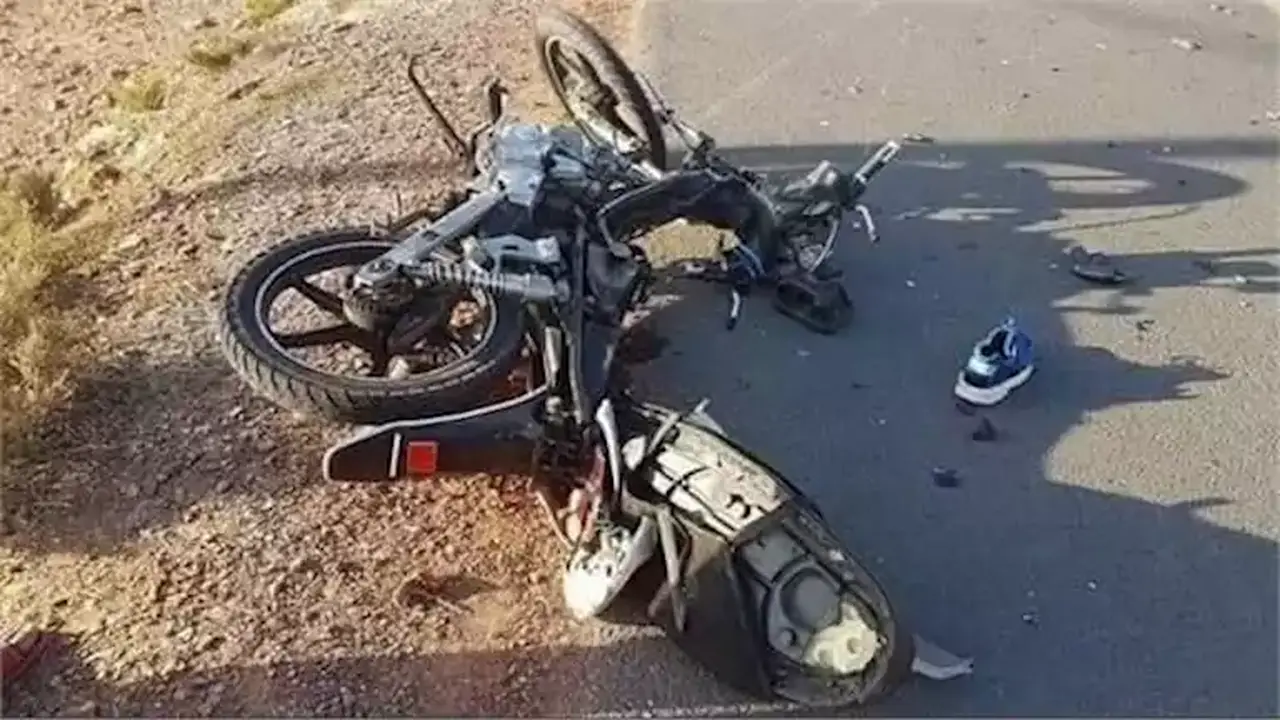 إصابة 4 أشخاص بينهم طفلان في انقلاب دراجة نارية على الطريق الزراعي بالمنيا