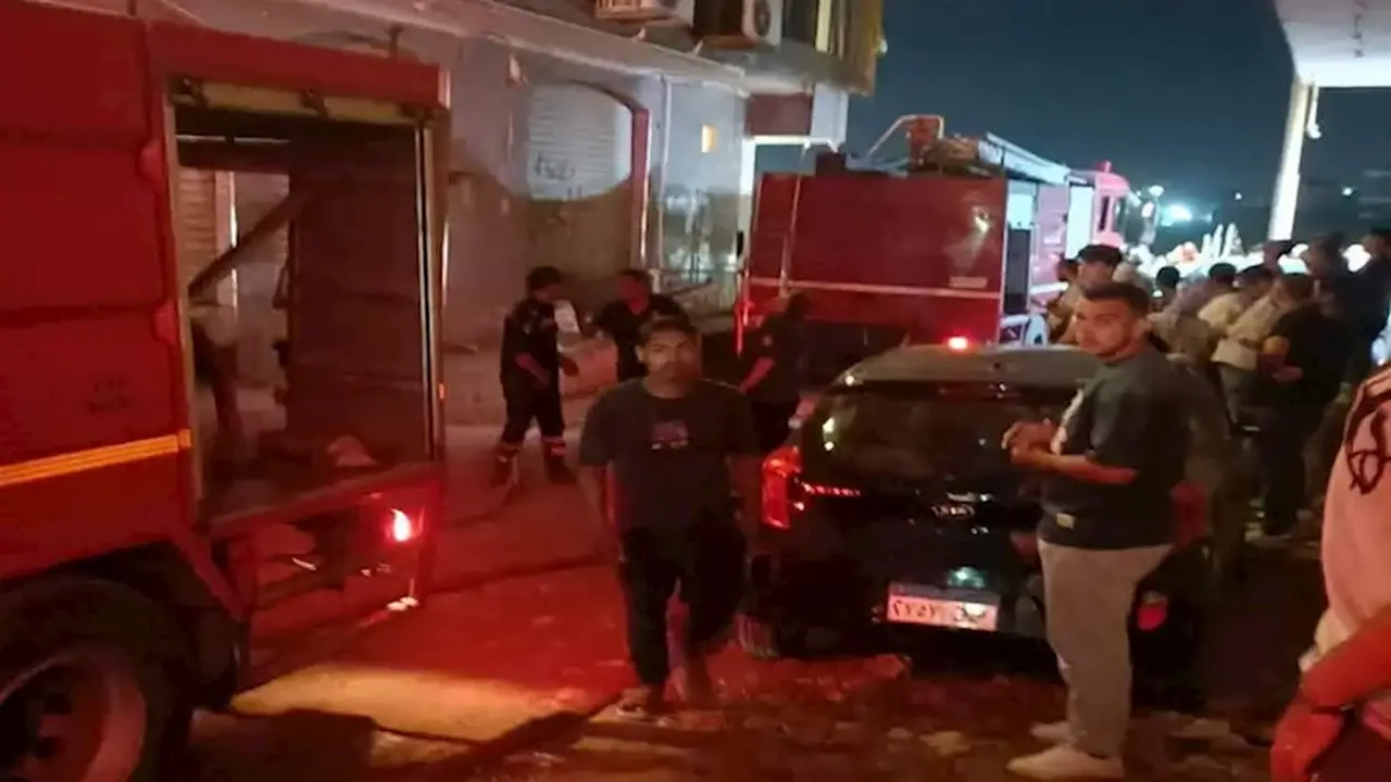 اندلاع حريق داخل شقة سكنية في منطقة الفلل ببنها (صور)