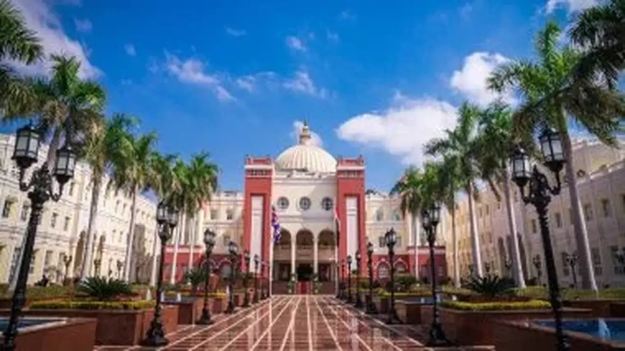 الجامعة البريطانية في مصر تفتح باب التقدم للعام الجامعي 2026-2027 بكلياتها الـ13