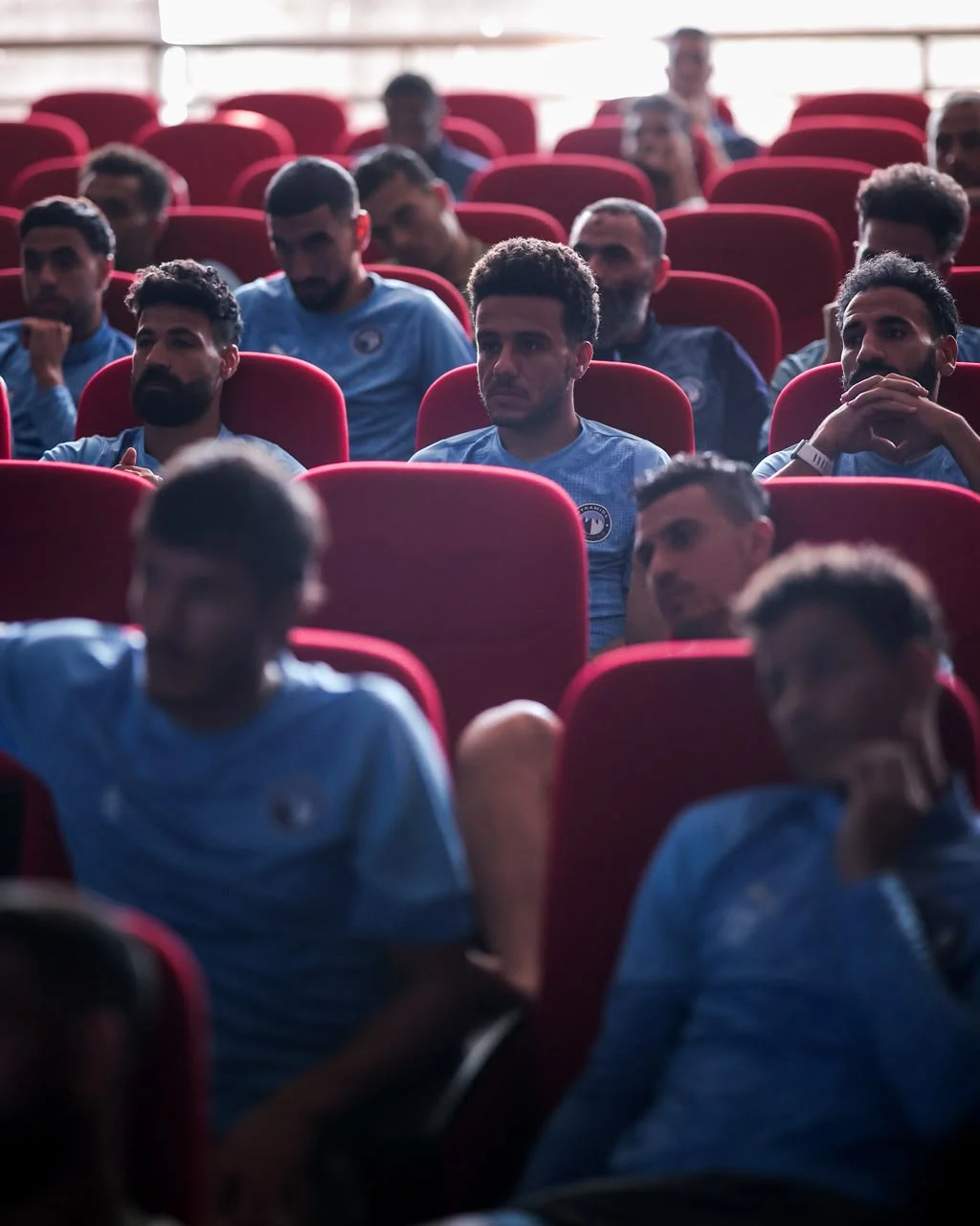 جمال الغندور يشرح لفريق بيراميدز تعديلات قانون التحكيم (2) جمال الغندور يشرح لفريق بيراميدز تعديلات قانون التحكيم (2)