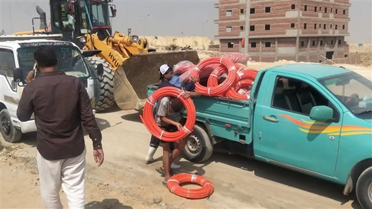 جهاز القاهرة الجديدة يحذر من إلقاء مخلفات الحفر خارج المقلب المعتمد