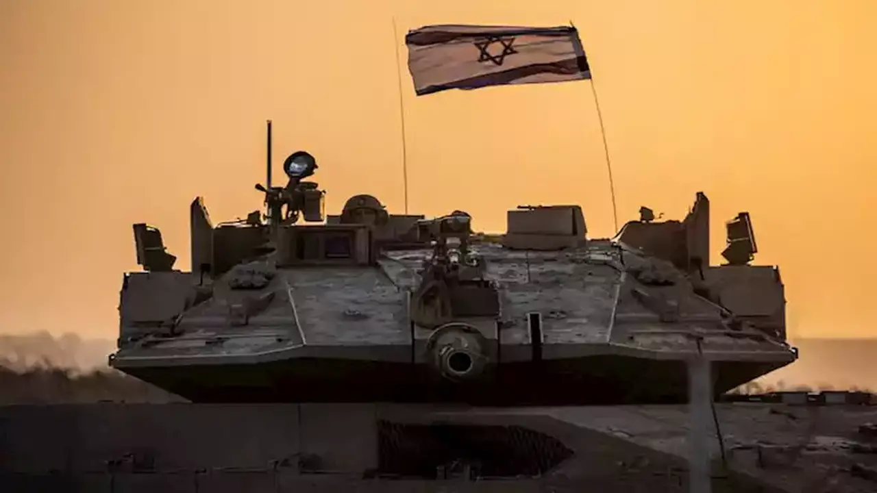 جيش الاحتلال الإسرائيلي يضع أرقامًا على أجساد فلسطينيين خلال عملية عسكرية في الضفة الغربية