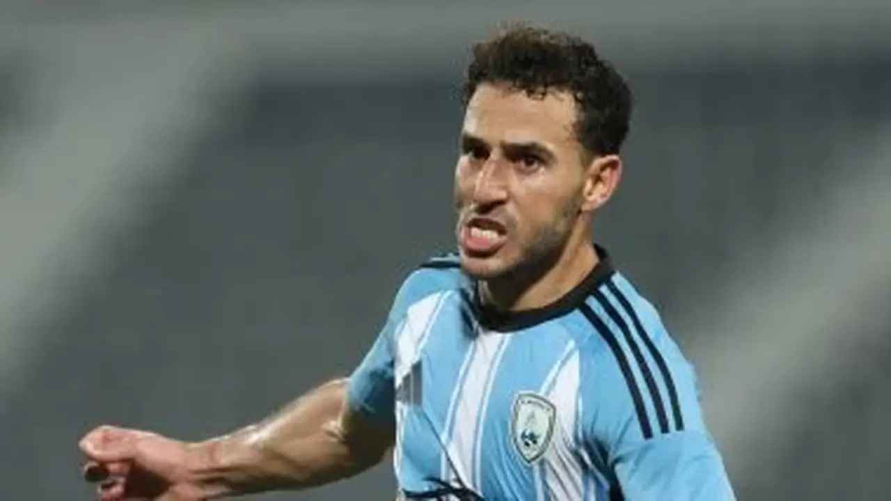 حمدي فتحي يقود الوكرة في افتتاح الدوري القطري أمام قطر اليوم