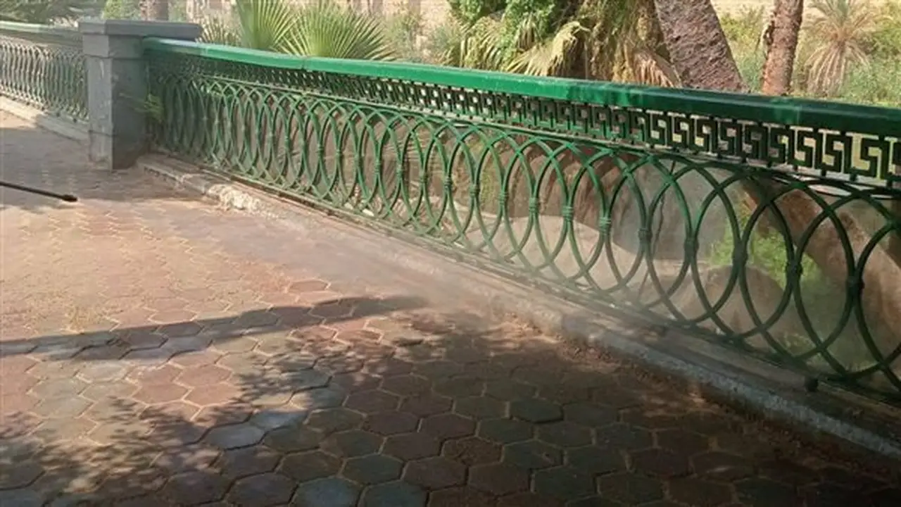 حملات مكثفة لتحسين مستوى النظافة بشارع كورنيش النيل