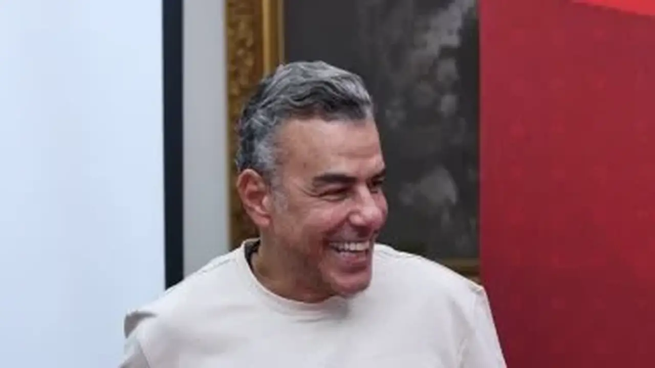 خالد مرتجي يتوجه إلى إسبانيا لحضور مباراة الأهلي وبرشلونة غداً