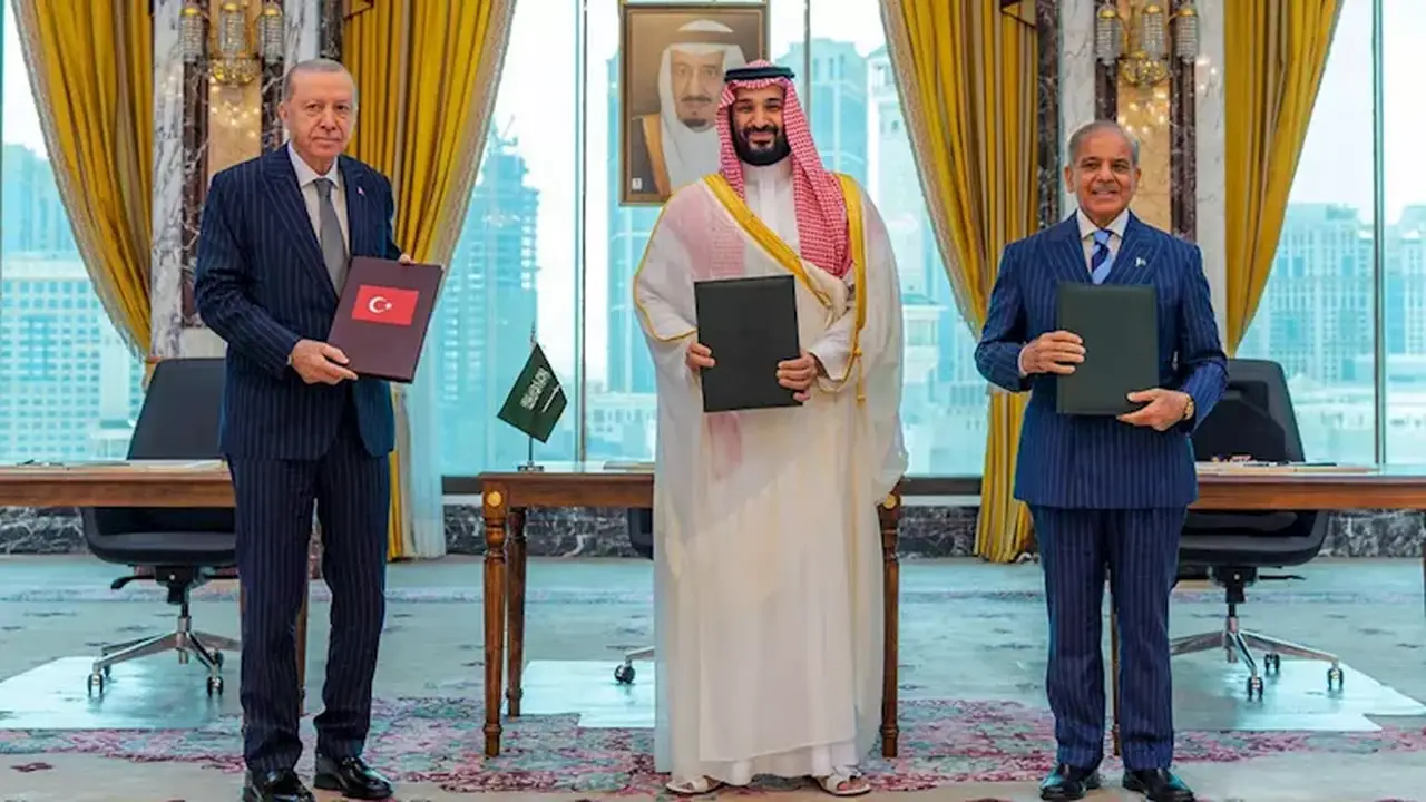 تحالف عسكري جديد بين تركيا والسعودية وباكستان بعد اتفاقية مكة
