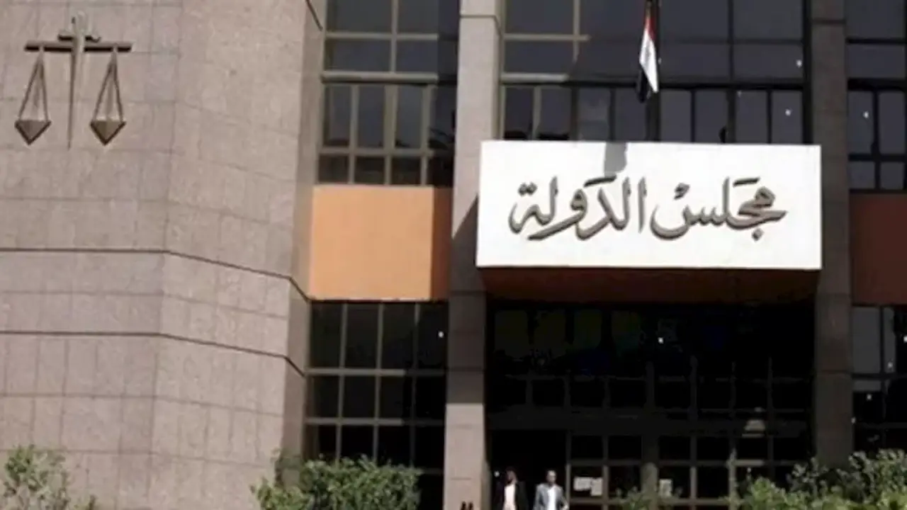 دعوى قضائية لوقف قبول الأجانب في الجامعات الحكومية مع استثناء النوابغ