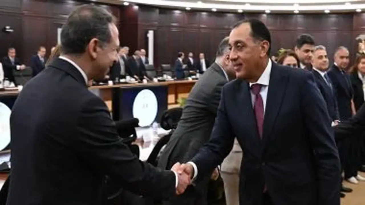 مدبولي: كل سفير بالخارج يعتبر وزيراً للاستثمار