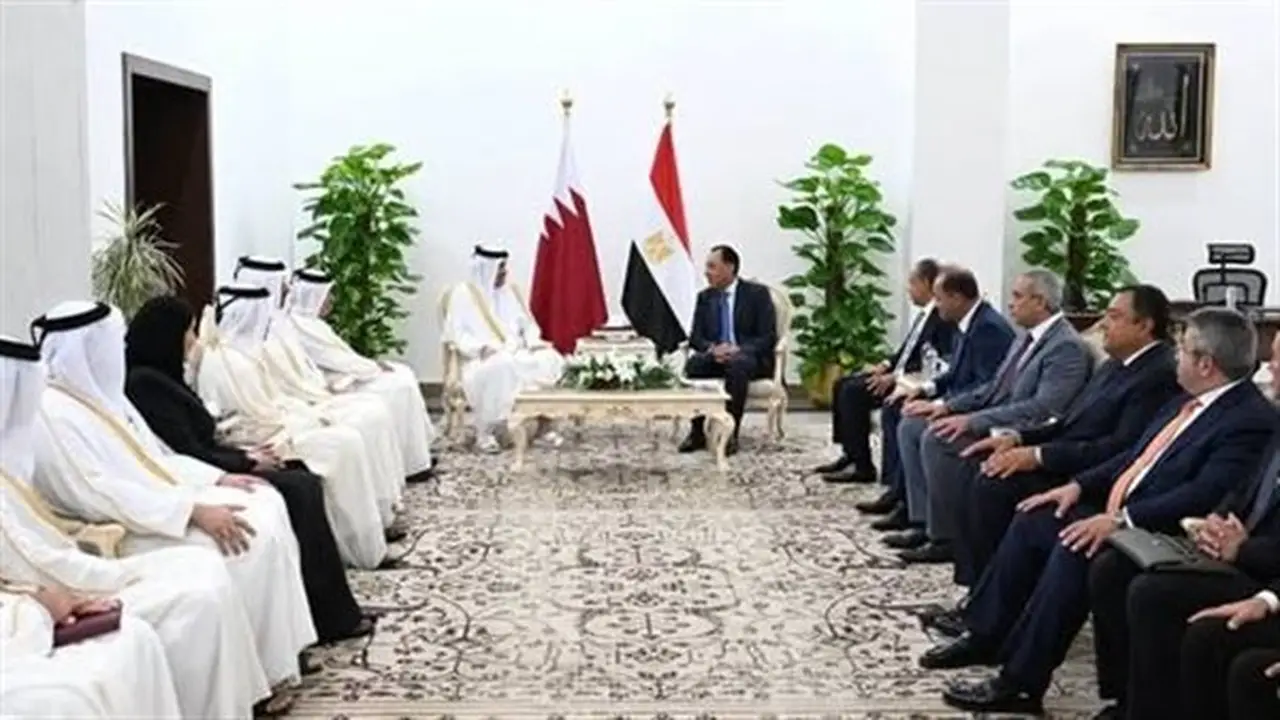 رئيس الوزراء المصري ونظيره القطري يبحثان تعزيز التعاون في مختلف المجالات