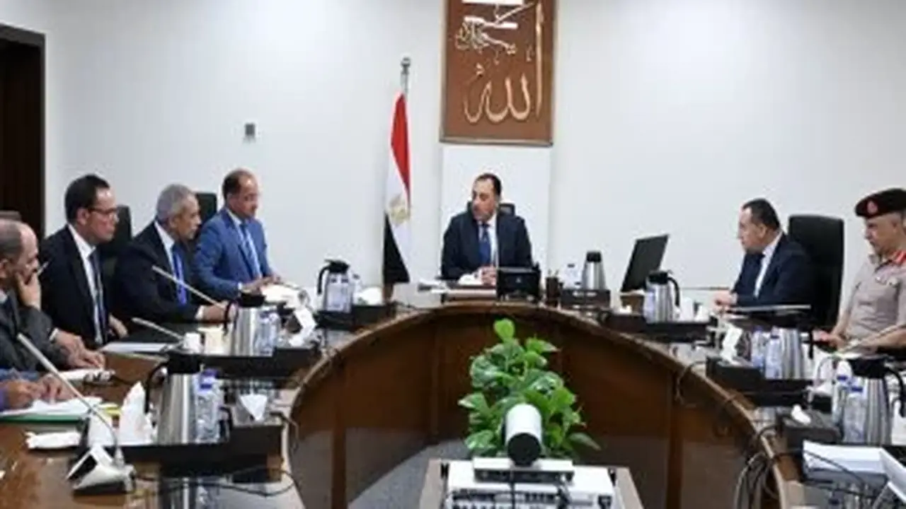 رئيس الوزراء يتابع استعدادات العام الدراسي الجديد في المعاهد والجامعات المصرية