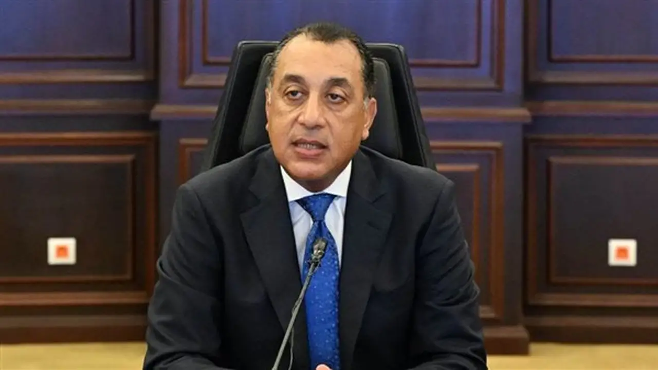 رئيس الوزراء يصدر 13 قرارًا جديدًا تشمل إسقاط الجنسية ونزع ملكية أراضٍ بالقاهرة