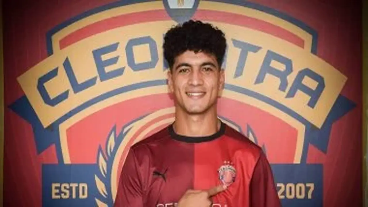 سيراميكا يعلن عن تعاقده مع فتحي محمد لاعب فاركو
